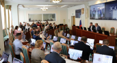 Нижегородские депутаты обсудили первые итоги безналичной оплаты в общественном транспорте