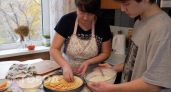 Банка сметаны, 3 яйца и яблоки: вместо шарлотки готовим нежный "Яблочник" - семья сгребает его сразу же