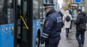 В Нижнем Новгороде девочку зажало дверями автобуса при начале движения