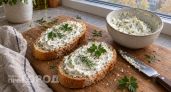 На ночь смешиваем ряженку и сметану — утром получаем сыр "Филадельфия": готовится, пока вы спите