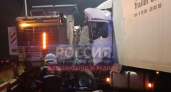 Фура врезалась в дорожную технику на Борском мосту 