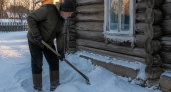 Снег лопатой больше не ворочаю: 3 других способа сделать зимнюю уборку удобнее и быстрее