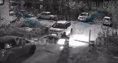 В Нижнем Новгороде спешащий на заказ велокурьер на полном ходу снес шлагбаум