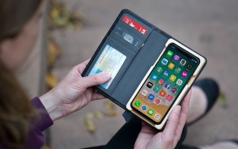 Антимонопольная служба проверит цены на iPhone X