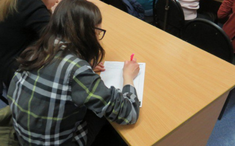 Школьники подписывают петицию за отмену обязательного ЕГЭ по истории