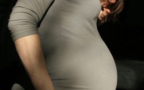 Семиклассница забеременела от 10-летнего друга