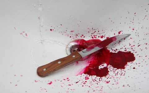 18-летний парень зарезал друга из-за денежного долга в Семенове