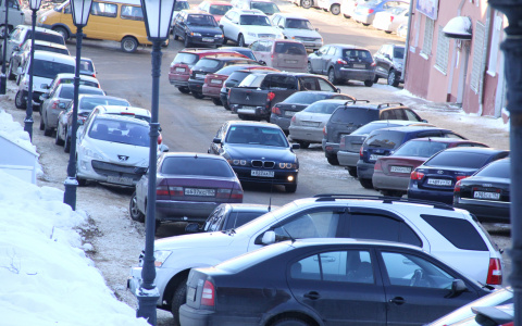 Движение транспорта запретили по улице Обухова Нижнего Новгорода до 20 мая