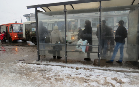 Нижегородцы пожаловались на работу транспорта по вечерам и отмену четырех маршрутов