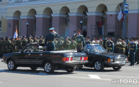 «Риски чрезвычайно высоки»: Владимир Путин отложил проведение парада Победы