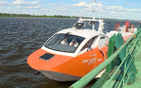 «Валдай 45Р» совершил первый в этом году рейс из Нижнего Новгорода в Городец