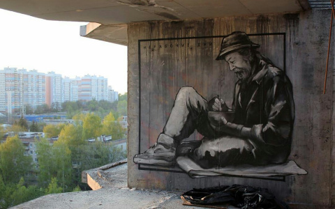 Нижегородский художник Никита Nomerz создал стрит-арт о нерабочих днях (ФОТО)