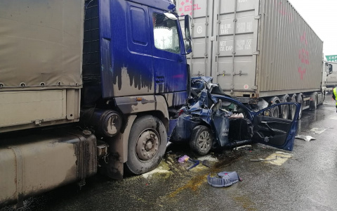 В массовой аварии на объездной в Богородском районе погибли два человека