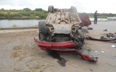 Пассажир Кадиллака разбился на Гребном Канале в Нижнем Новгороде