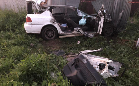 Три девушки погибли в ДТП с грузовиком в Павлове (ФОТО)