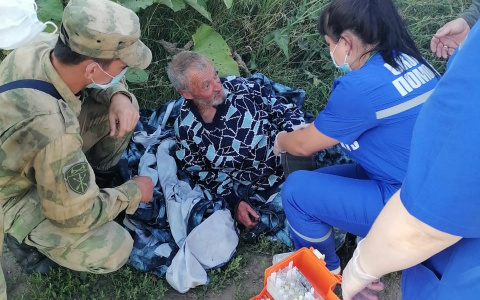 Пенсионера, шесть дней блуждавшего в лесу в Нижегородской области, нашли