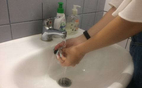 Жителям восьми районов Нижнего Новгорода опять отключат свет и горячую воду