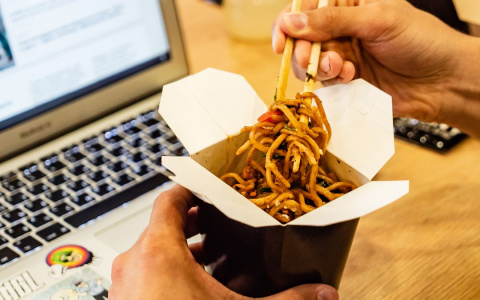 Необязательно готовить кулинарные шедевры дома, если есть доставка