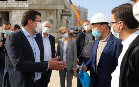 Глеб Никитин поручил взять на контроль строительство детского сада