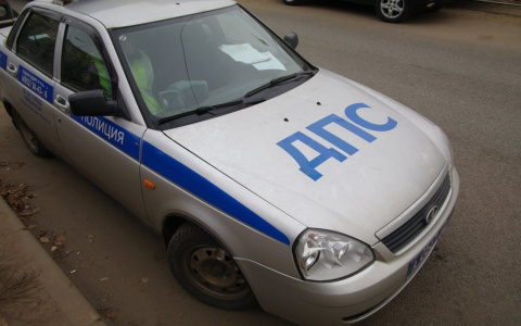 Иномарка сбила двух пешеходов на трассе М-7 в районе Дзержинска