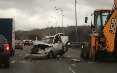 Груда металла: страшное ДТП произошло на Мызинском мосту в Нижнем Новгороде (ФОТО, ВИДЕО)