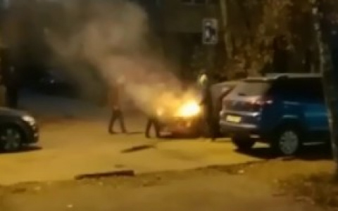 Пьяный гастарбайтер сбил пешехода и задел 2 автомобиля в Нижнем Новгороде (ВИДЕО)