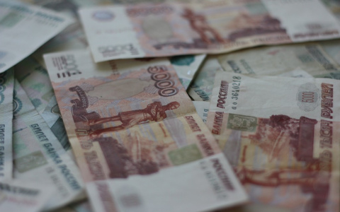 Семьи с детьми до 7 лет в декабре получат по пять тысяч рублей