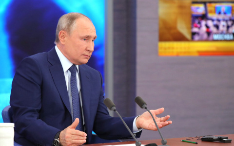 Владимир Путин рекомендовал всем регионам сделать 31 декабря выходным
