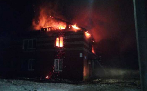 Житель Лыскова погиб в собственном доме во время крупного пожара