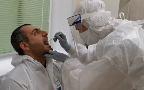 Нижегородцам объяснили, как правильно сдавать мазок на COVID-19