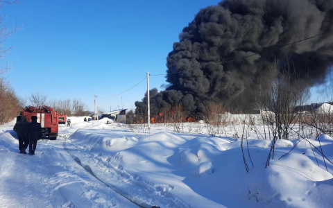Цистерна с печным топливом вспыхнула в Богородском районе
