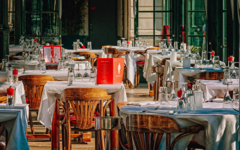 Ресторан на воде за 35 млн рублей продают в Нижнем Новгороде