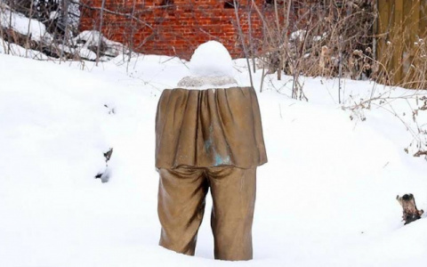 Расчленненный памятник Максиму Горькому из парка Кулибина установят на Ковалихе в 2021 году