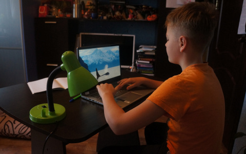 Нижегородские семьи со школьниками получат 10 тысяч рублей