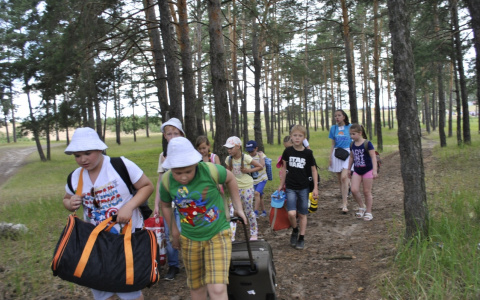 Каникулы мягкого режима. Как дети будут отдыхать в лагерях летом 2021 года