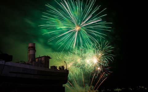 На салют в честь 9 Мая в Нижнем Новгороде потратили 1 млн рублей