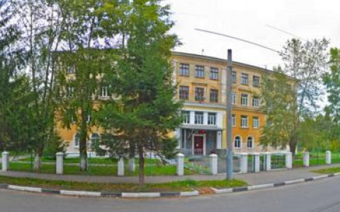 Школу №69 спасатели экстренно эвакуировали в Нижнем Новгороде 22 мая