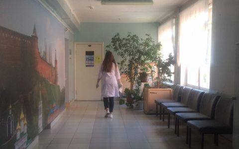 В России появился желудочный коронавирус. Врач назвал симптомы