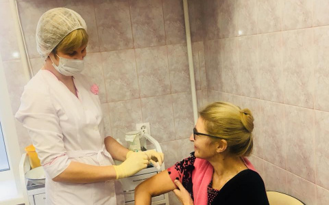 Обязательную вакцинацию от COVID-19 ввели для 12 категорий жителей Нижегородской области