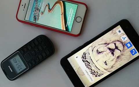 Работник салона сотовой связи заработал на телефонах 2 миллиона рублей