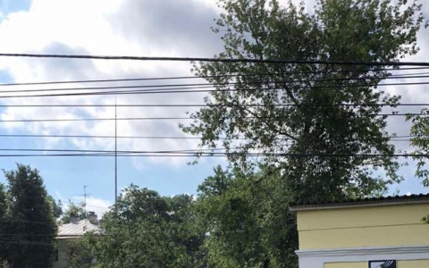 Ураган оставил без электричества тысячи людей в Нижегородской области