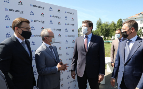 Электрозарядную инфраструктуру для общественного транспорта представили вице-премьеру Александру Новаку