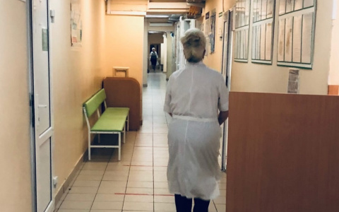 Названы симптомы, указывающие на COVID-19, после вакцинации