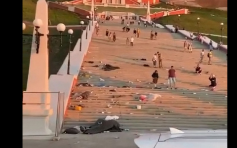 Состояние Чкаловской лестницы после торжественного открытия шокировало нижегородцев