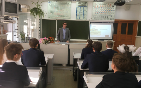 В Нижегородской области требуется более 600 учителей на зарплату от 12 792 рублей