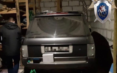 Полиция ищет нижегородца, спрятавшего в подвале своего гаража девушку