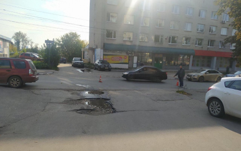 Охранник на Субару сбил ребенка в одном из дворов Нижегородской области