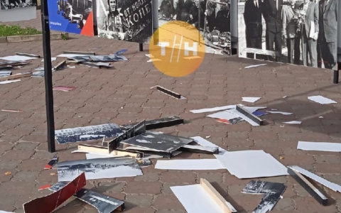 Вандалы разгромили фотовыставку в честь Победы в Великой Отечественной войне в Нижнем Новгороде