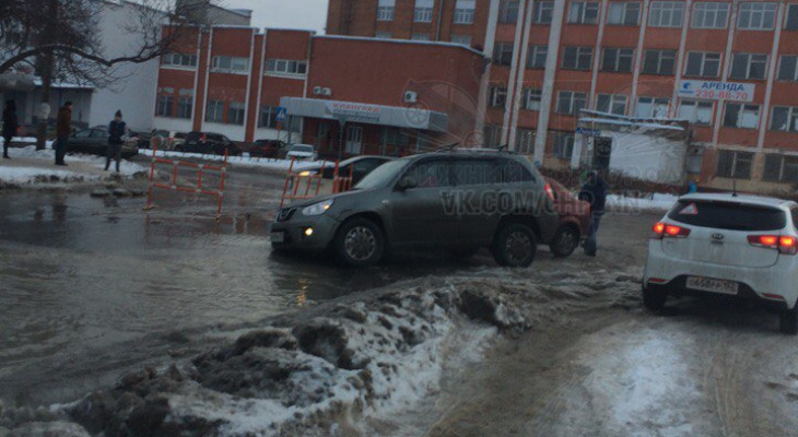 Прорыв трубы в нижнем новгороде