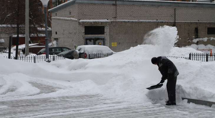 В каких нижегородских дворах 7 марта будут убирать снег